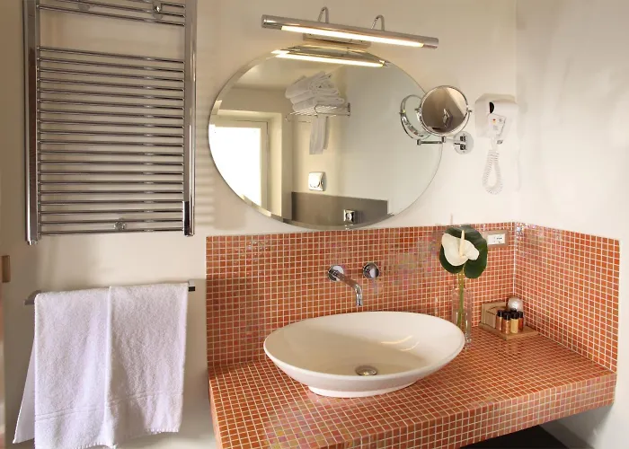 Vivaldi Luxury Отель 3*