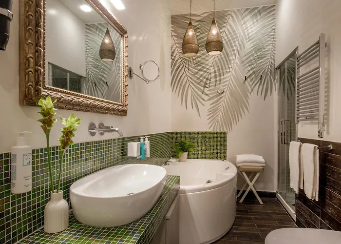 Vivaldi Luxury Hotel 3*