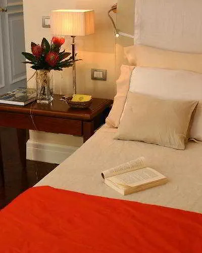 Vivaldi Luxury 3* Рим